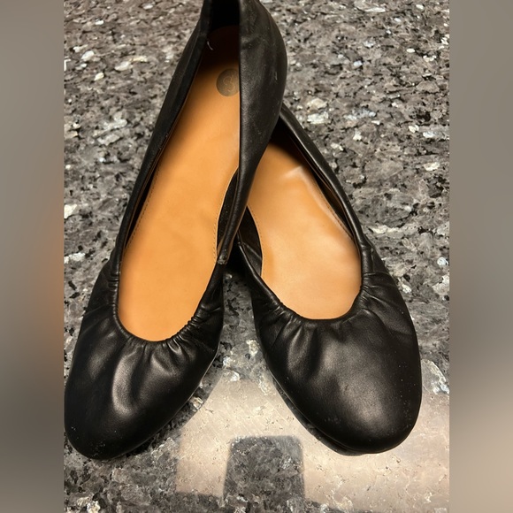 CP Black Maddie Ballet Style Flats - Picture 8 of 10